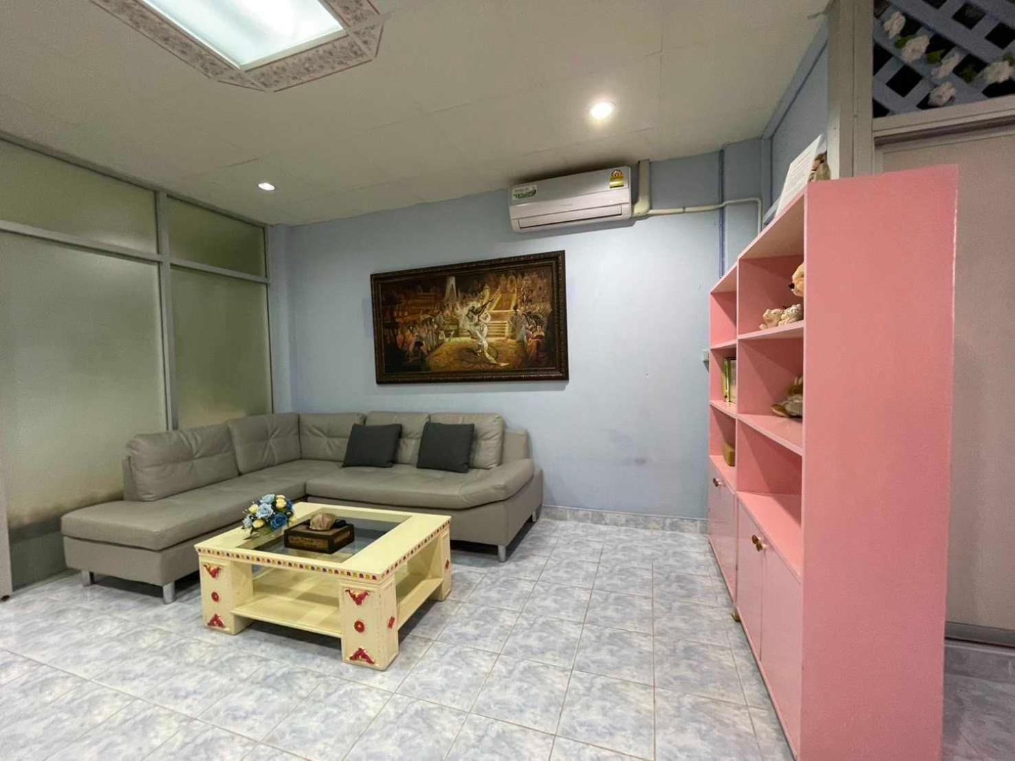 Oyo 75486 Anna Residence Jomtien Esterno foto