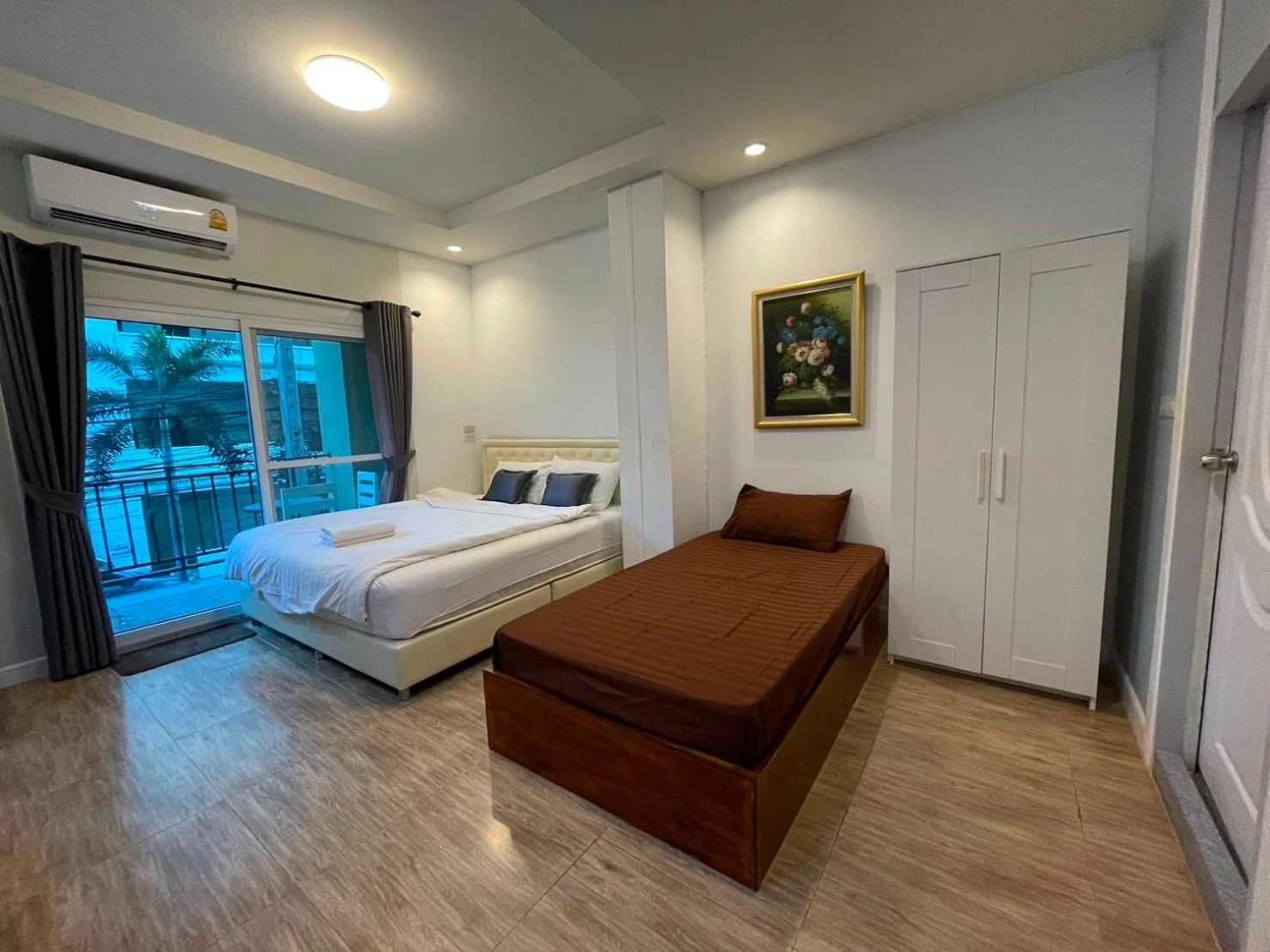 Oyo 75486 Anna Residence Jomtien Esterno foto