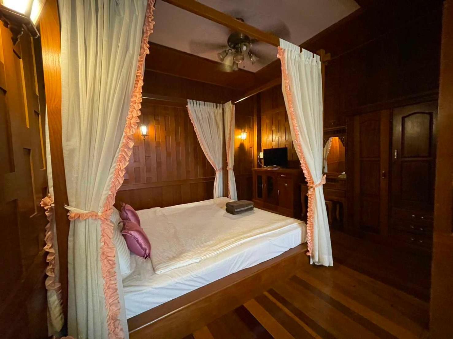 Oyo 75486 Anna Residence Jomtien Esterno foto