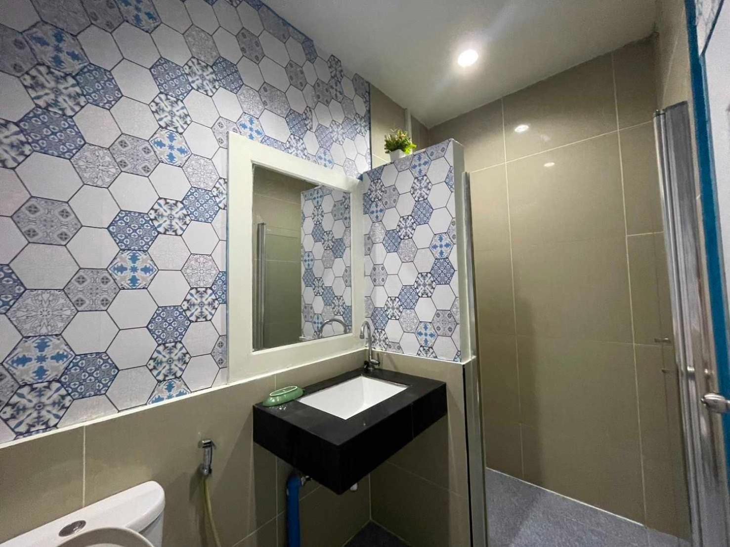 Oyo 75486 Anna Residence Jomtien Esterno foto