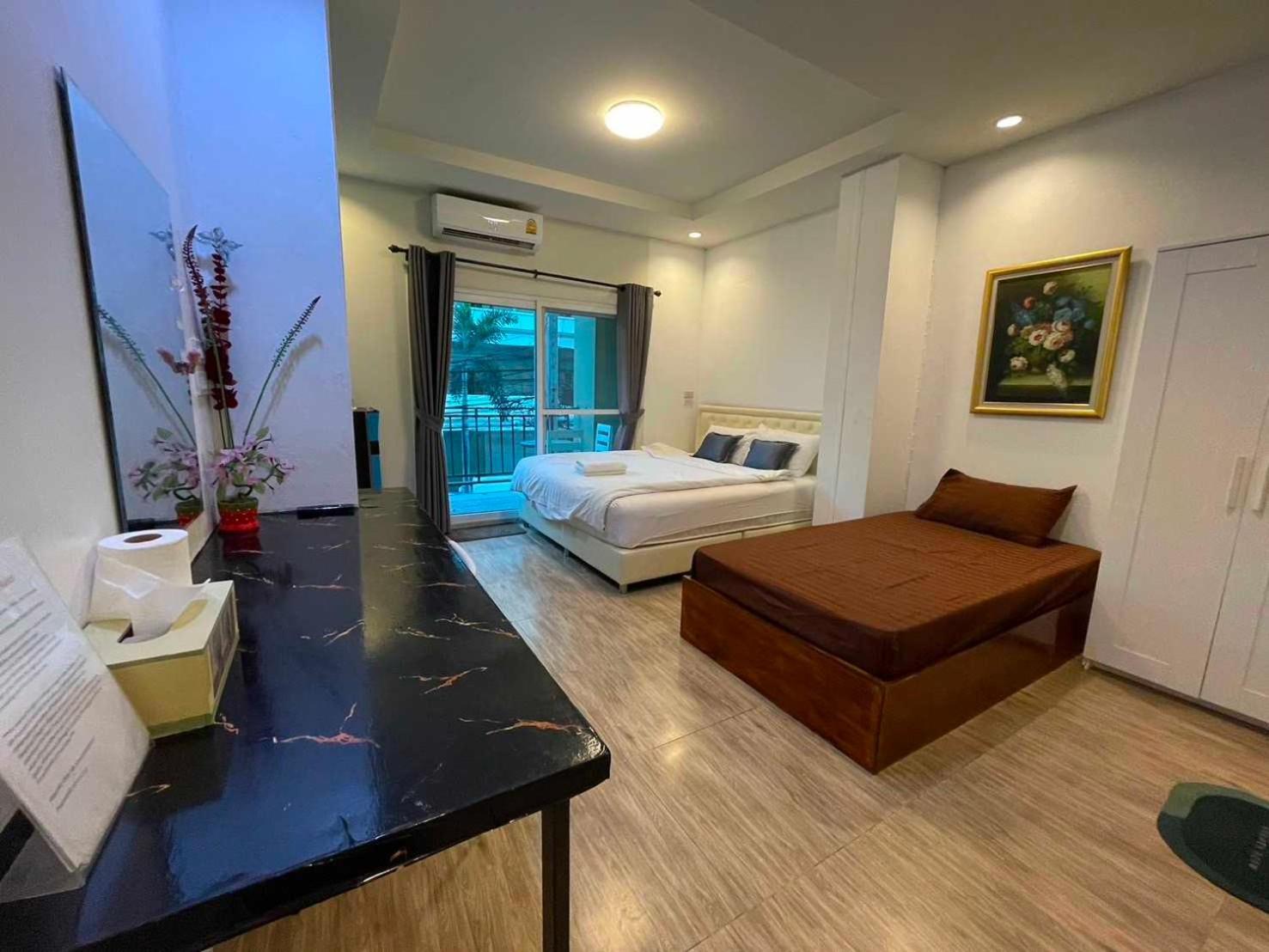 Oyo 75486 Anna Residence Jomtien Esterno foto
