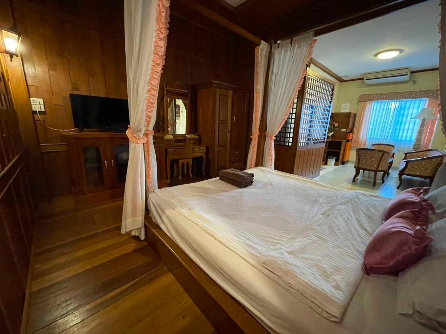 Oyo 75486 Anna Residence Jomtien Esterno foto