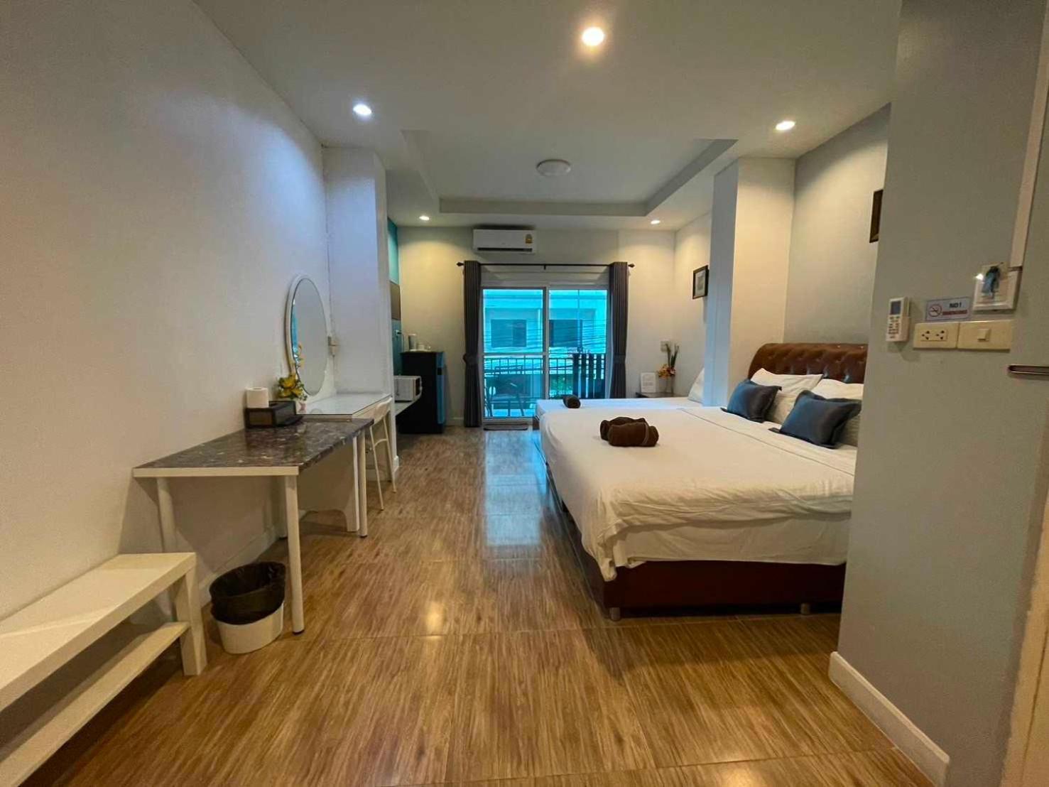 Oyo 75486 Anna Residence Jomtien Esterno foto