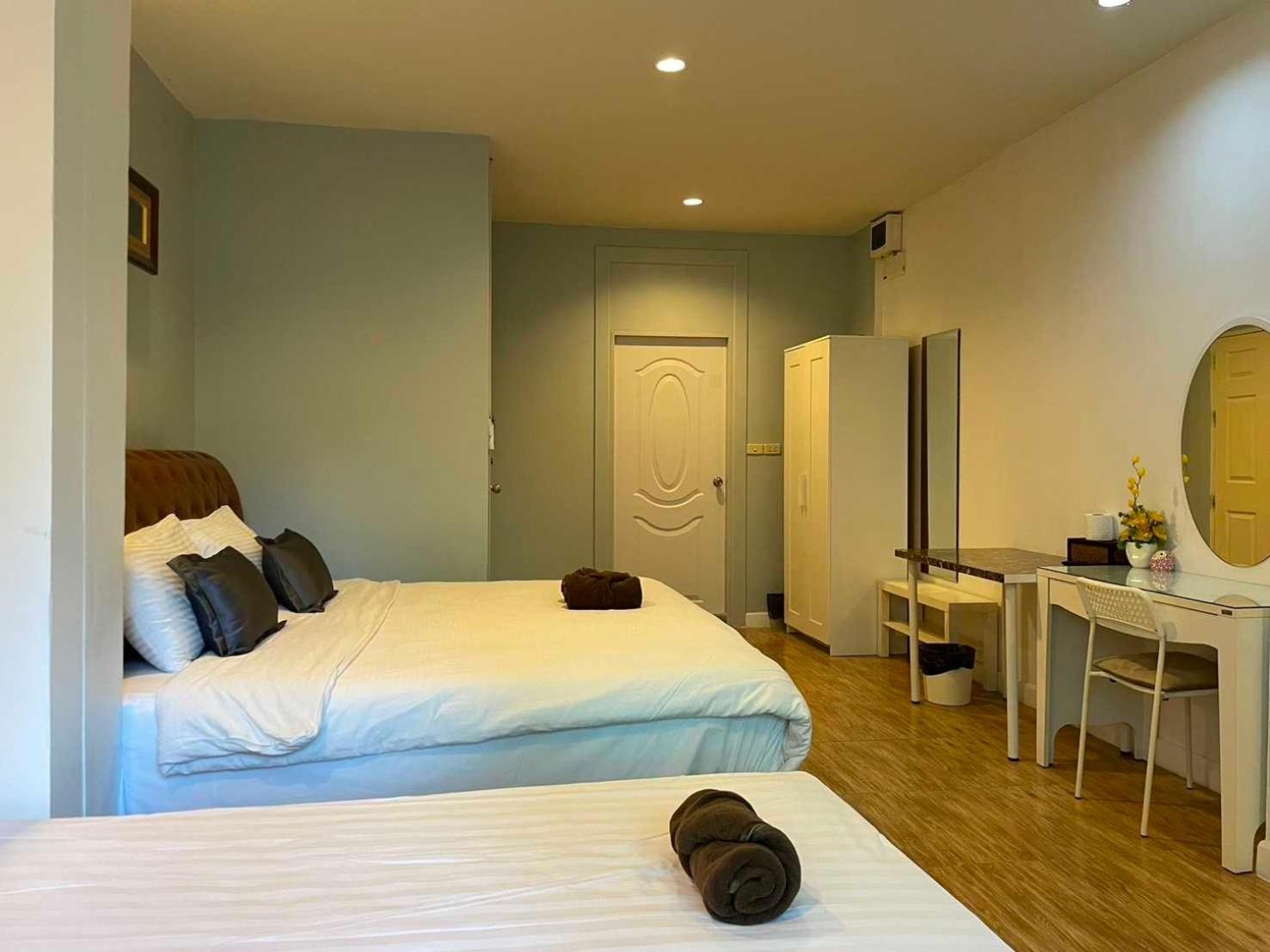 Oyo 75486 Anna Residence Jomtien Esterno foto