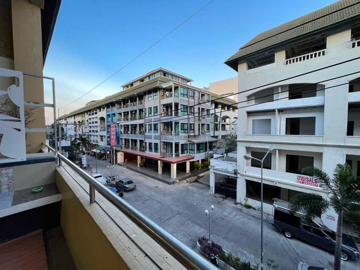 Oyo 75486 Anna Residence Jomtien Esterno foto