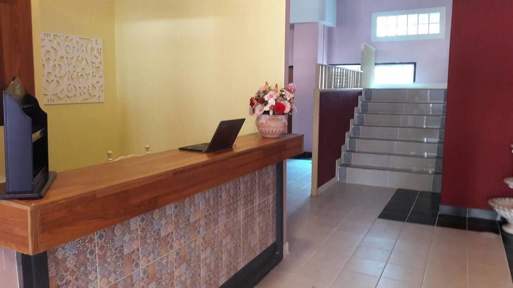 Oyo 75486 Anna Residence Jomtien Esterno foto