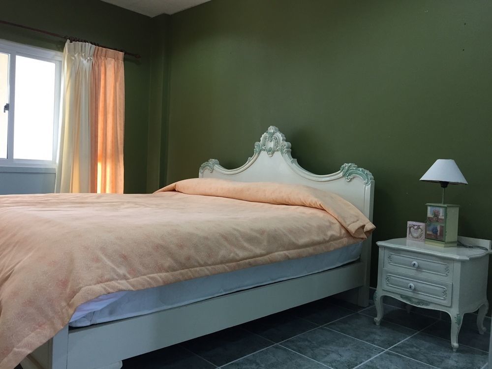 Oyo 75486 Anna Residence Jomtien Esterno foto
