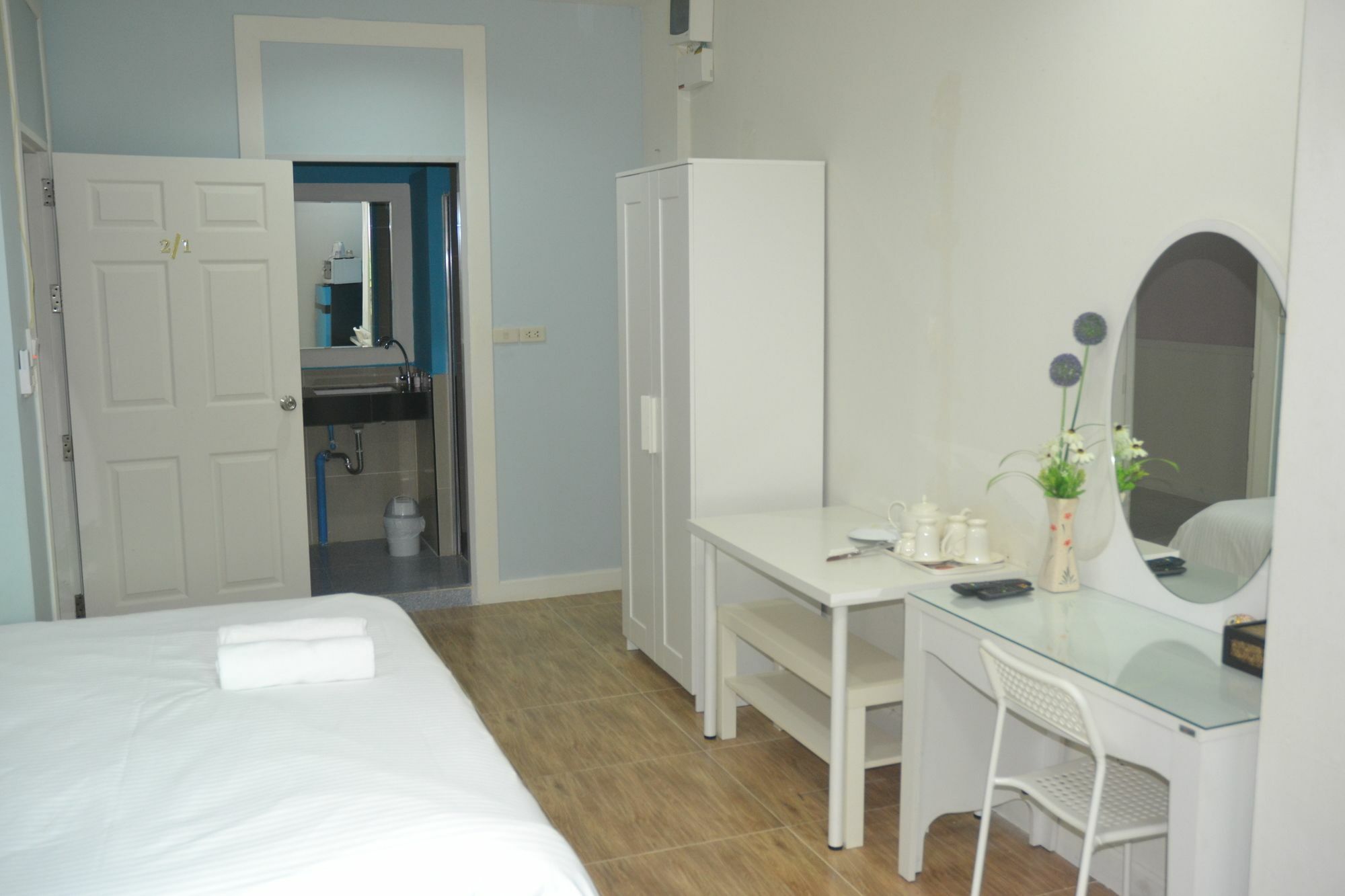 Oyo 75486 Anna Residence Jomtien Esterno foto